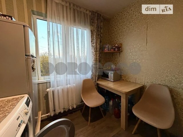 Продаж 2к квартири 45 кв. м на вул. Академіка Шалімова 18 •
