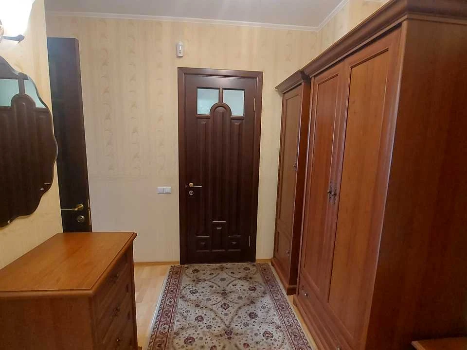 Квартира. Київ, Юрія Литвинського вул. (Російська)