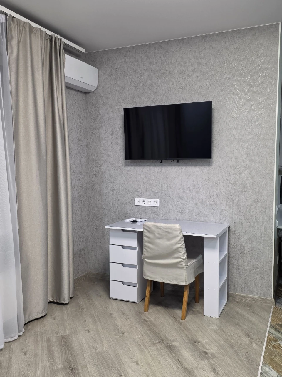 Метро  Чернігівська Здам квартиру студіо 39 м.  Власник  Нов