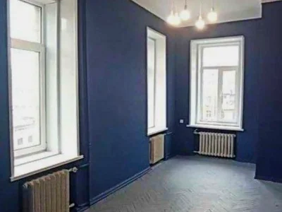 Оренда квартири 3-кімн. 121 м² 6/6 пов.