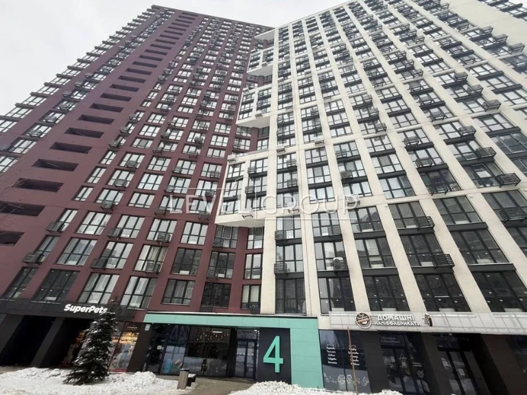 Two-level penthouse with a terrace in the residential complex Dibrova Park Nekrasova,