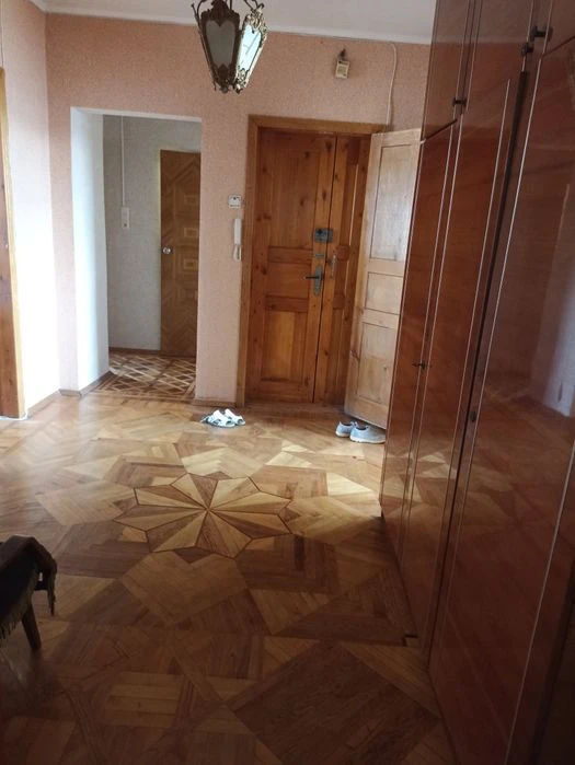 For sale: 4-room apartment 12/16, Maselskogo metro station