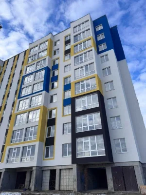 1 кім здана новобудова район Виставка 48м2 середній поверх I