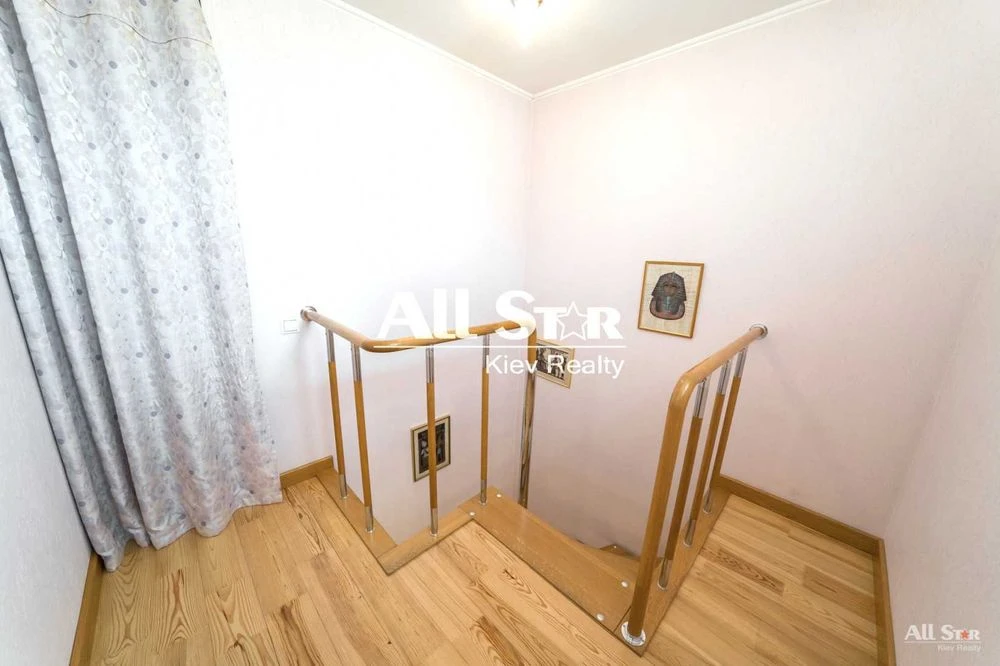 Оренда 3к квартири у Києві, Ярославів Вал вул., 17а Без комі