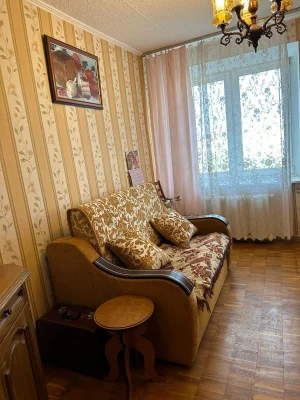 Оболонь, В. Івасюка 11, квартира  з газом.