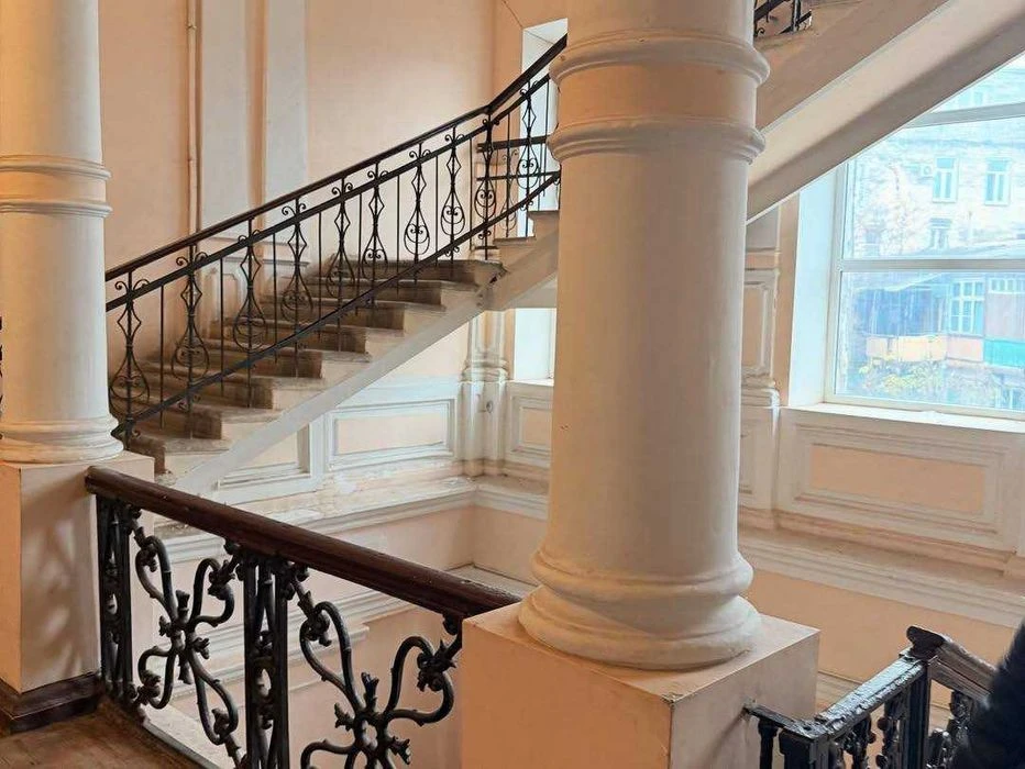 Продам квартиру в центре!