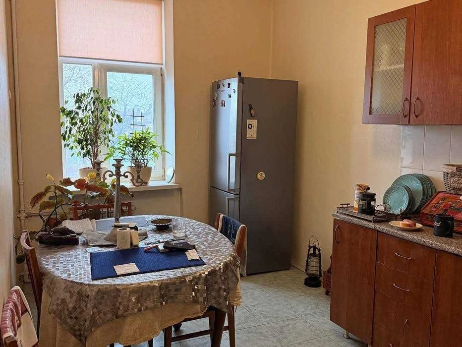 Продам квартиру в центре!