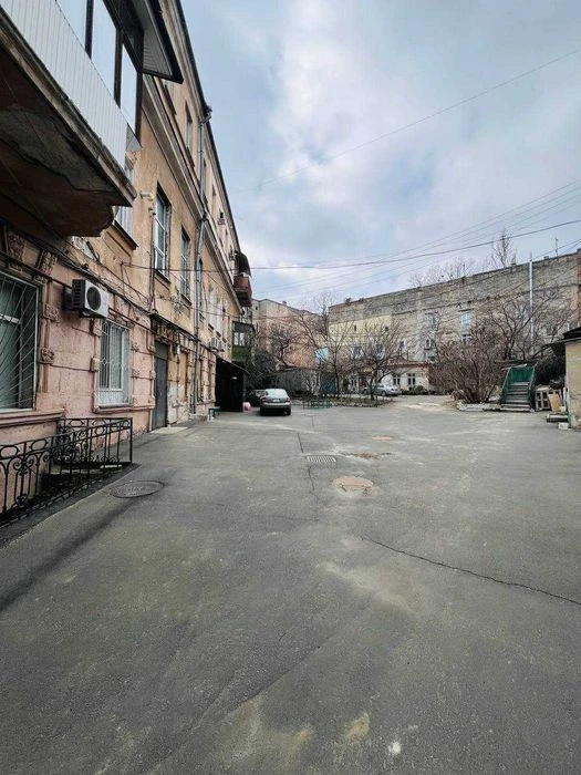 Продам квартиру в центре!