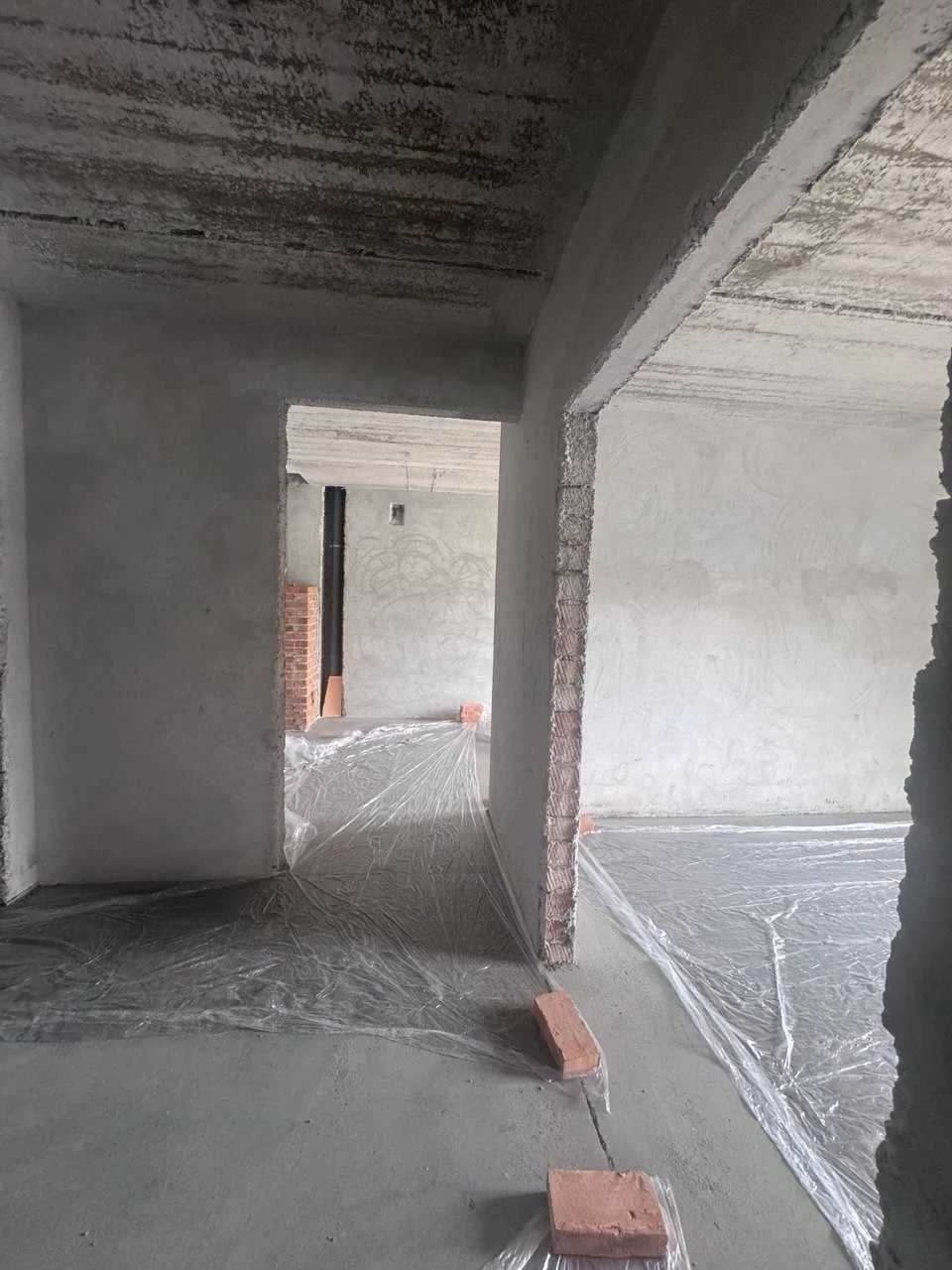 ТЕРМІНОВИЙ ПРОДАЖ! 2кім. кв. в готовому будинку