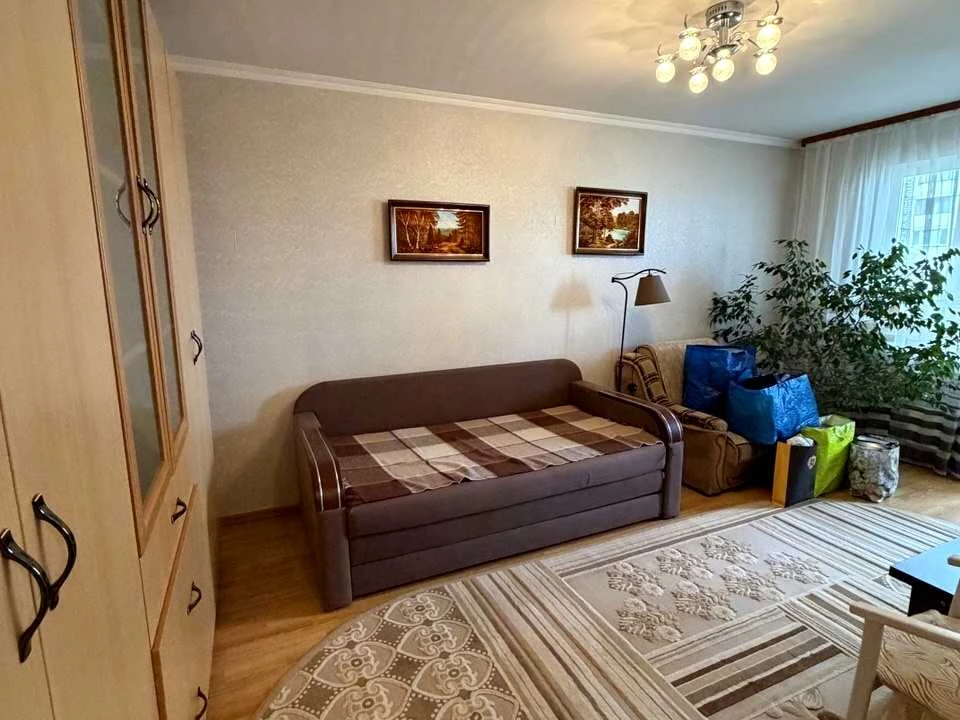 Квартира. Київ, Милославська вул.