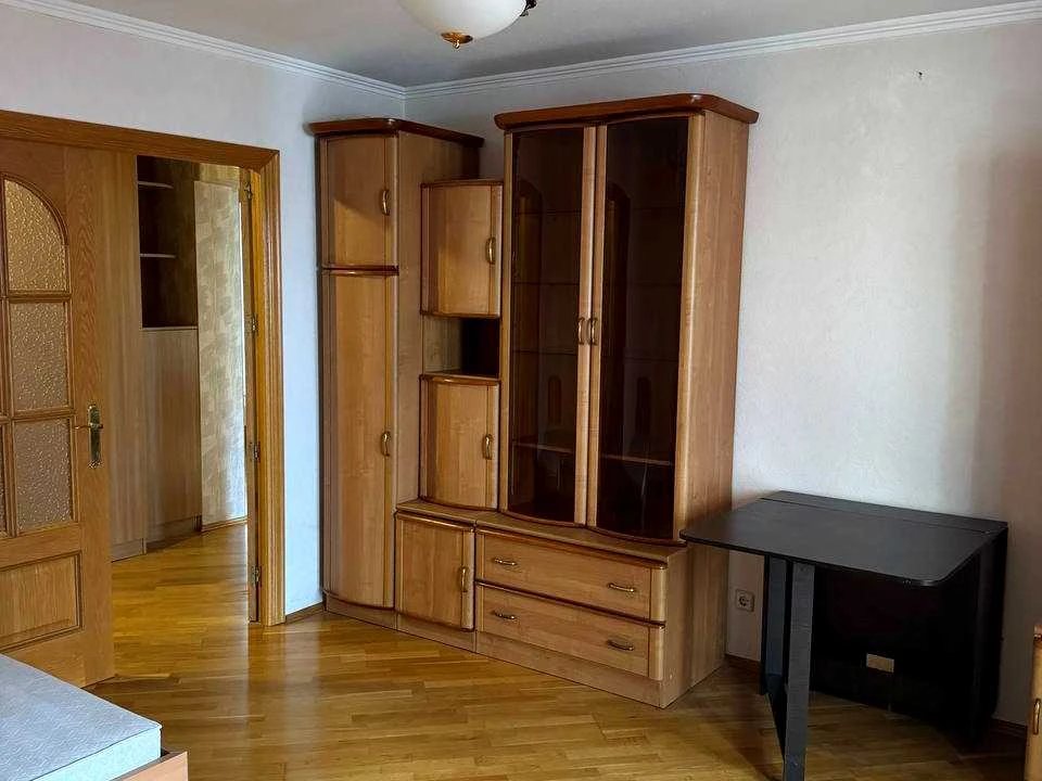 Квартира. Київ, Левка Лук'яненка вул.