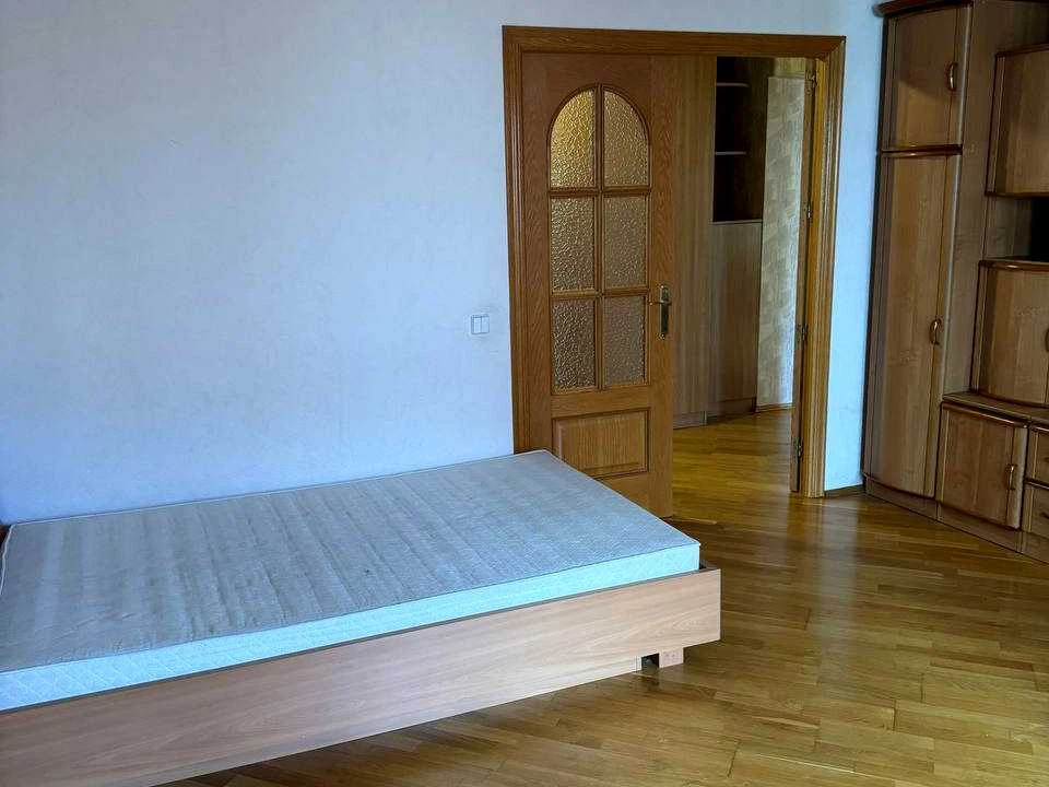 Квартира. Київ, Левка Лук'яненка вул.