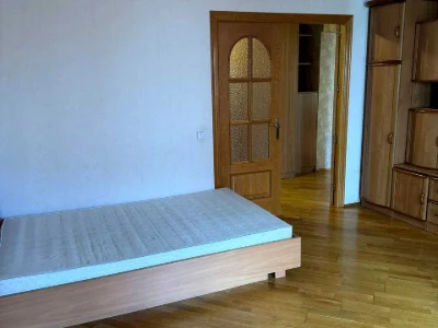 Квартира. Київ, Левка Лук'яненка вул.