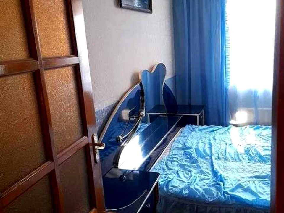 Квартира. Київ, Анни Ахматової вул.