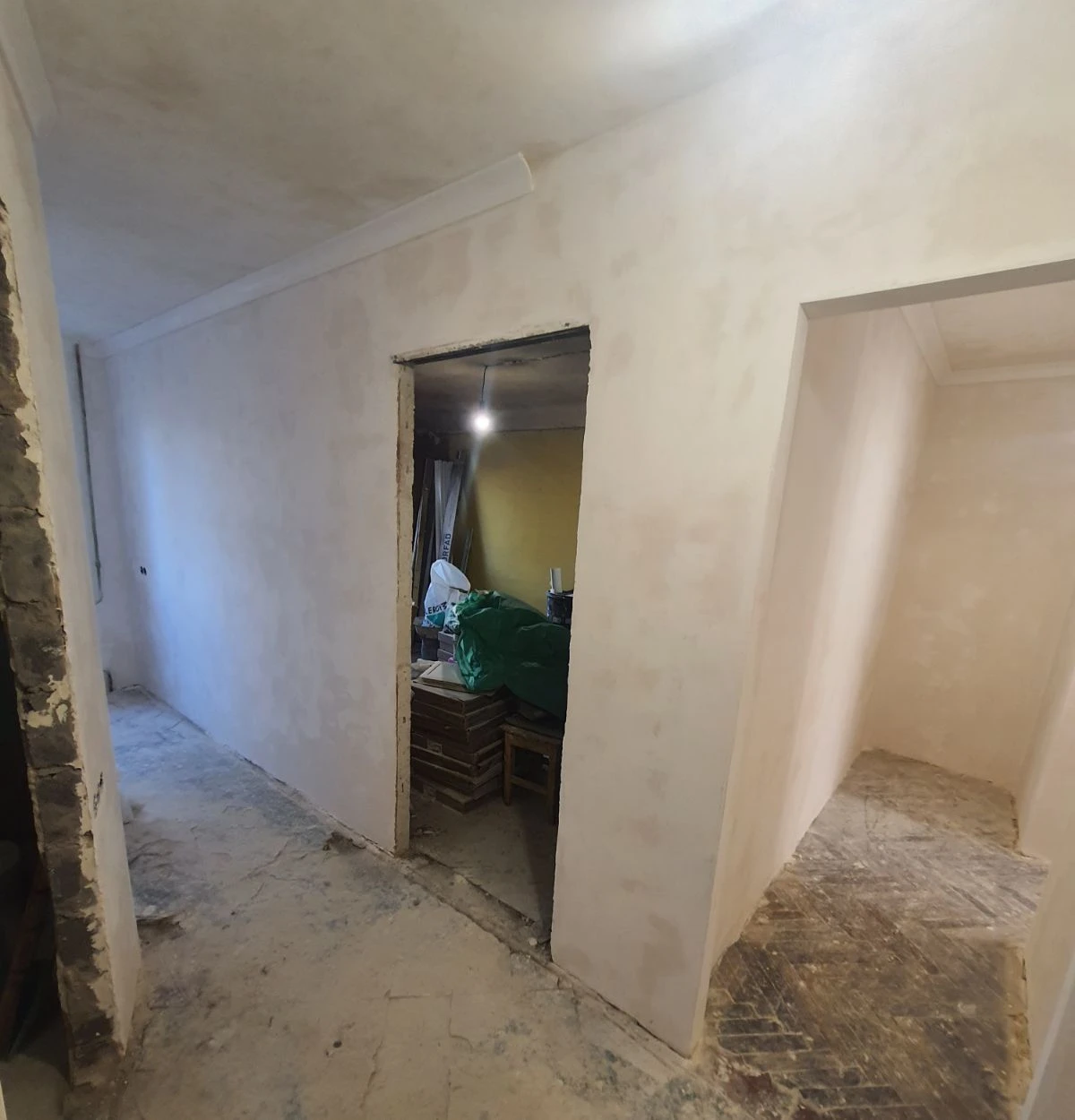 Без комісії .Щербаківського,37 продам 2 кімн Метро Нивки 10х