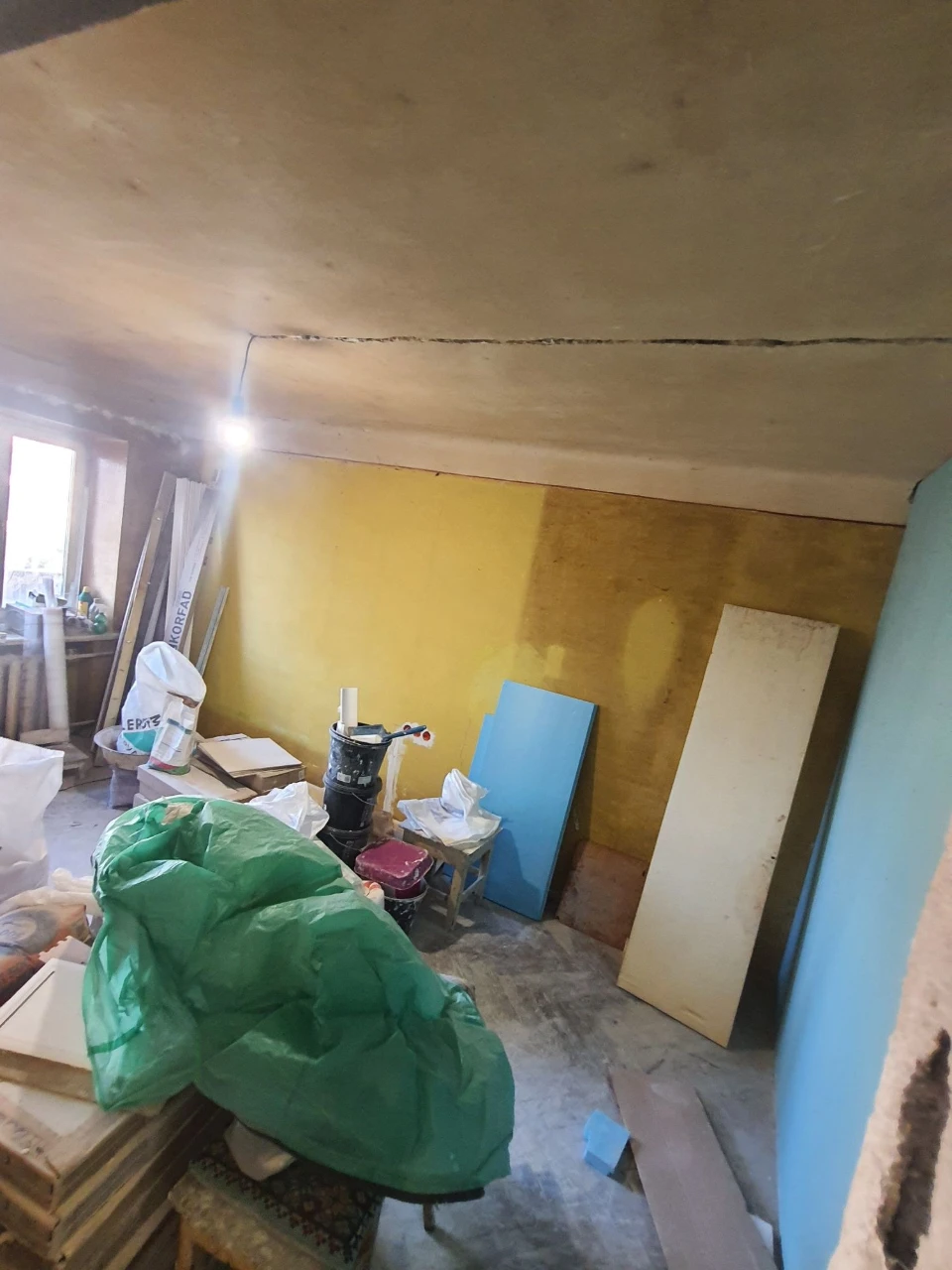 Без комісії .Щербаківського,37 продам 2 кімн Метро Нивки 10х