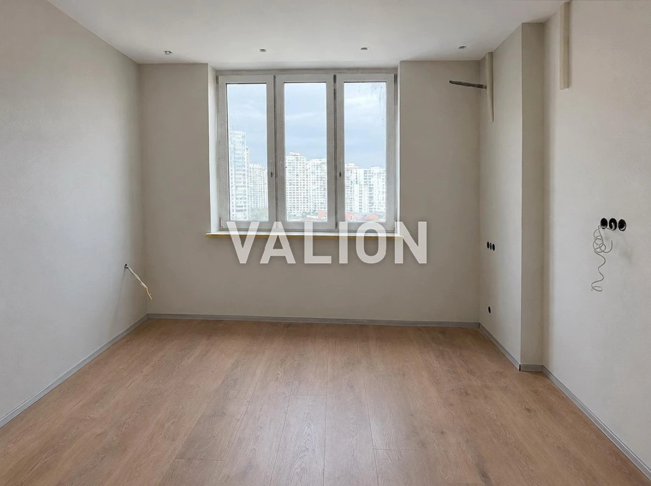 Без комісії. Простора квартира 76,7 м² з сучасним ремонтом,