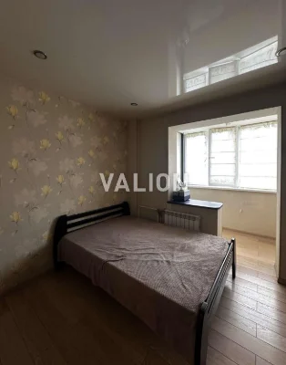 Продаж 3-к квартири просп. Червоної Калини 8