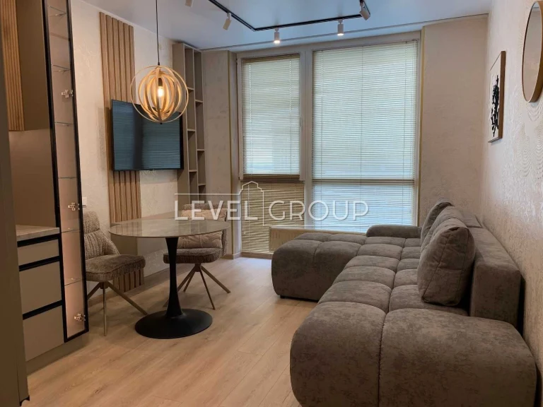 Продам 1 кімнатну квартиру 48м2  ЖК Great вул Причальна 12 н