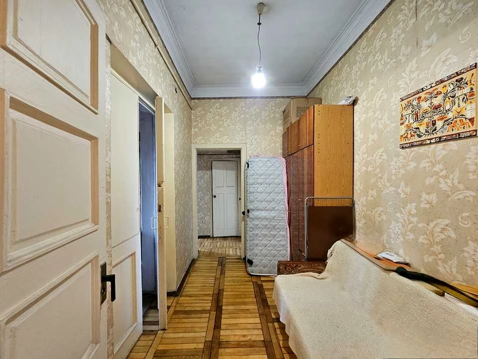 Apartment. Kyiv, Leonid Kadenyuk Ave. (Yuriy Gagarin)