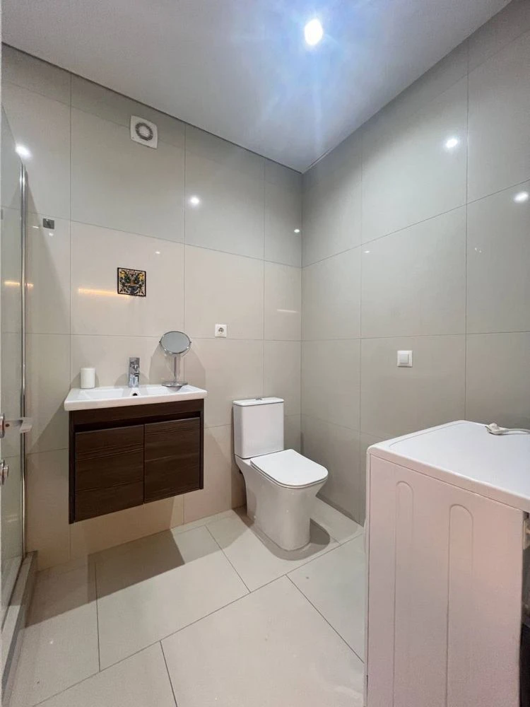Продам 1 ком. 60м.кв. ЖК Ривер Парк 75000$