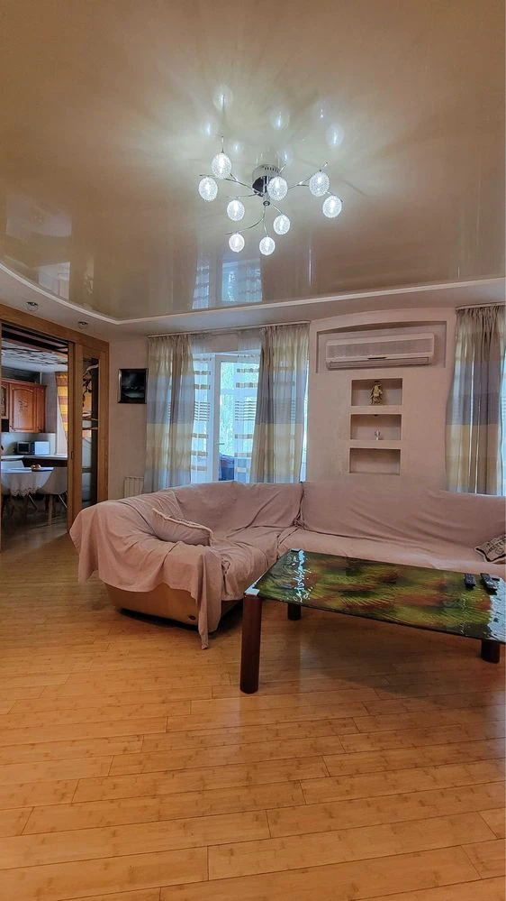 Продам в Центре-с ремонтом 4/5’S=146м2’Спецпроэкт
