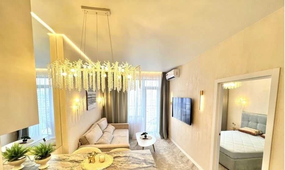 For sale 1 room apartment. Renovation. New building. Arcadia.