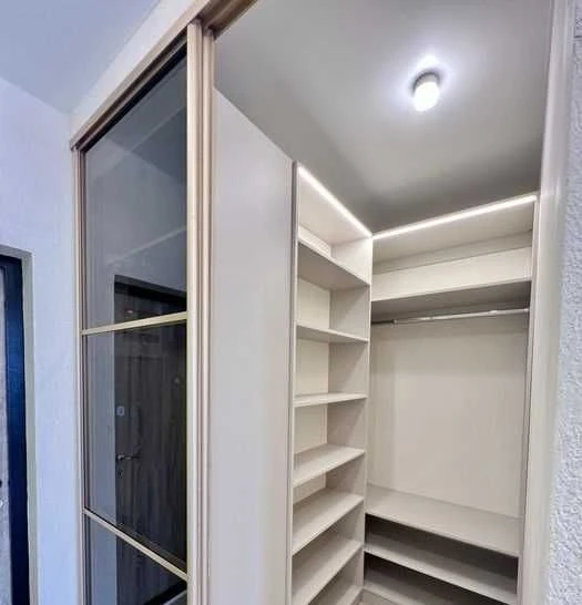 For sale 1 room apartment. Renovation. New building. Arcadia.