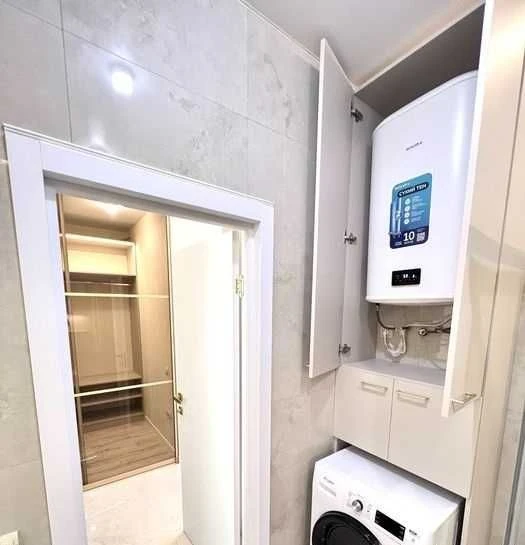 For sale 1 room apartment. Renovation. New building. Arcadia.