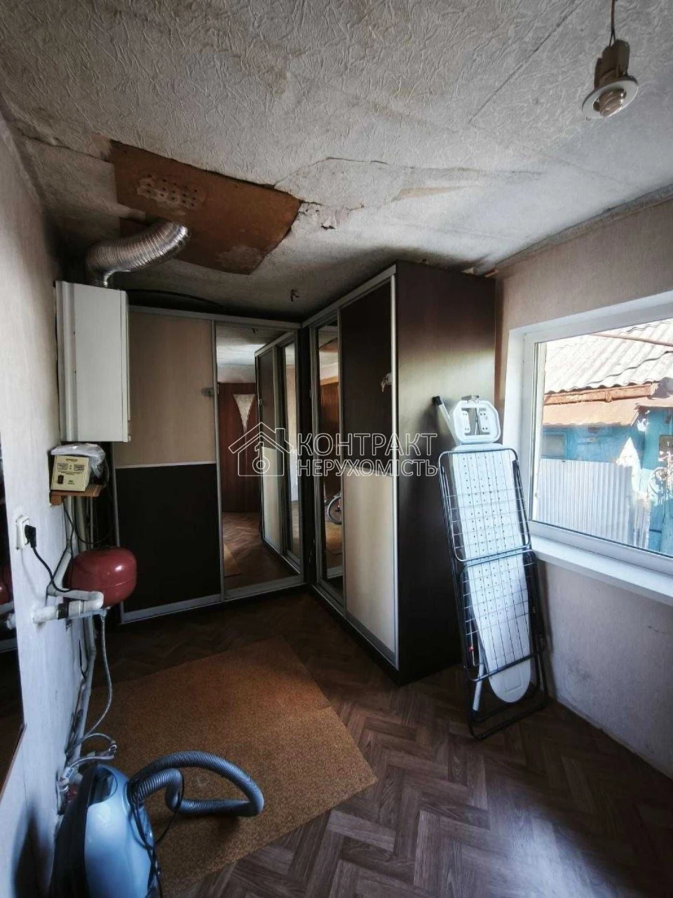 Продається будинок на Залютіно 100 м.кв + гараж