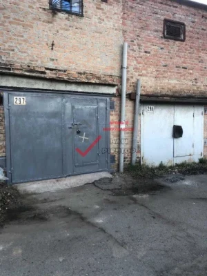 Капітальний цегляний гараж з великим підвалом | Гайок | Поло