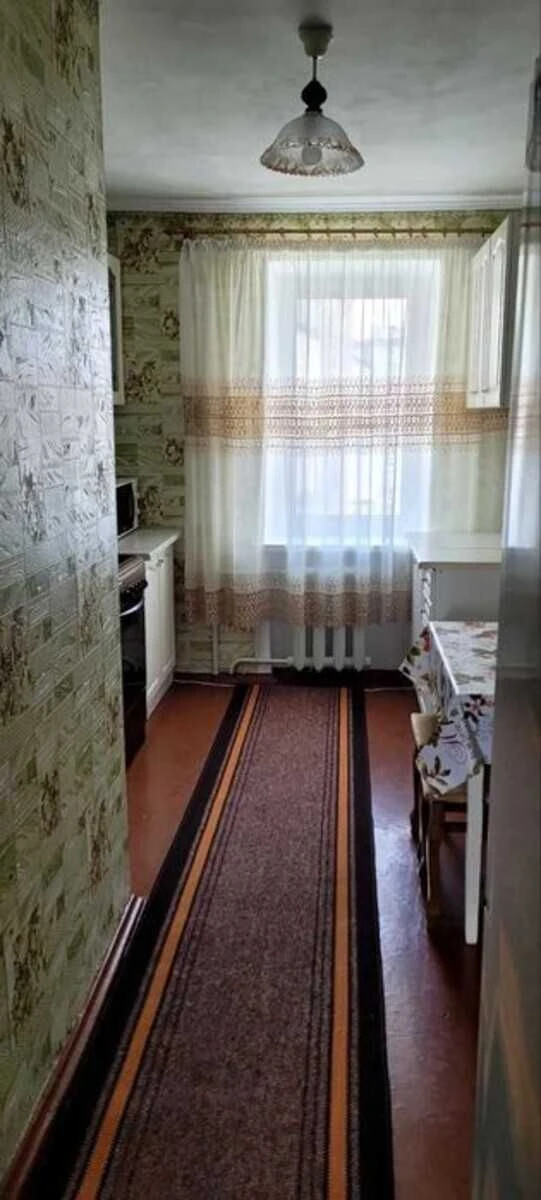 Продаж 3 кімнатної квартири. Виставка. Меблі і техніка залиш