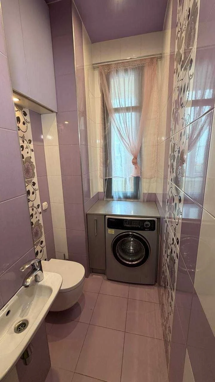 Продаж 3 кімнатної квартири вул.Мучна (Шевченківський гай)