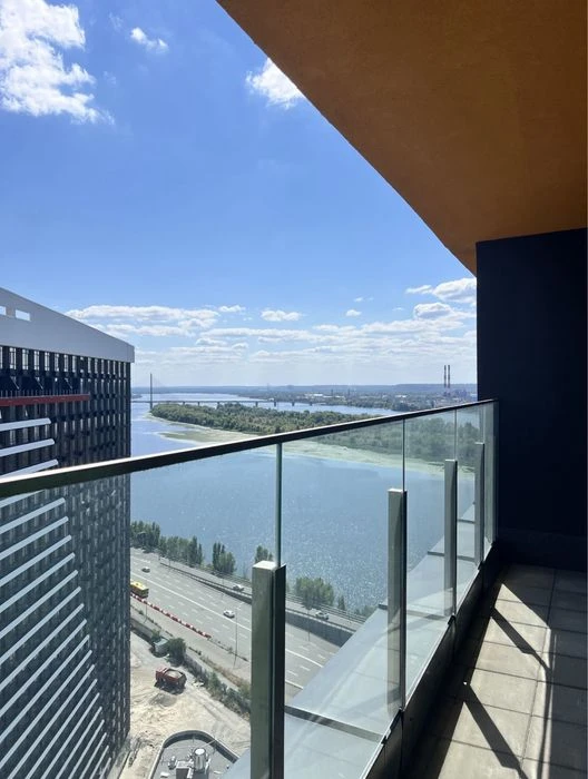 No% Sale of a penthouse with a view of 88 M2 in the Great Poznyaki residential complex