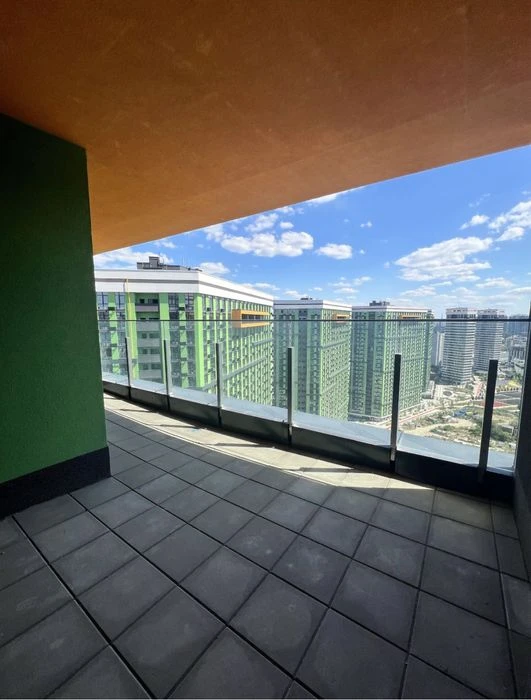 No% Sale of a penthouse with a view of 88 M2 in the Great Poznyaki residential complex