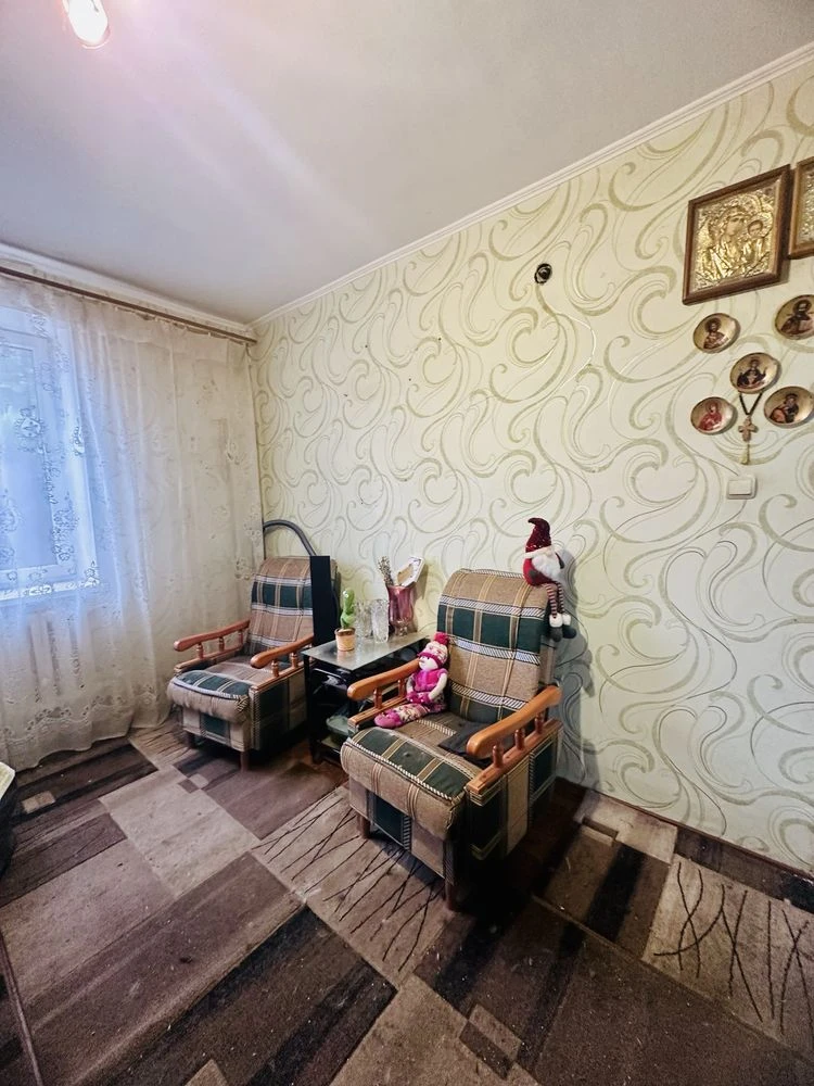 Продам Две 2-комнатные квартиры на земле на ул. Глиняная, Ма