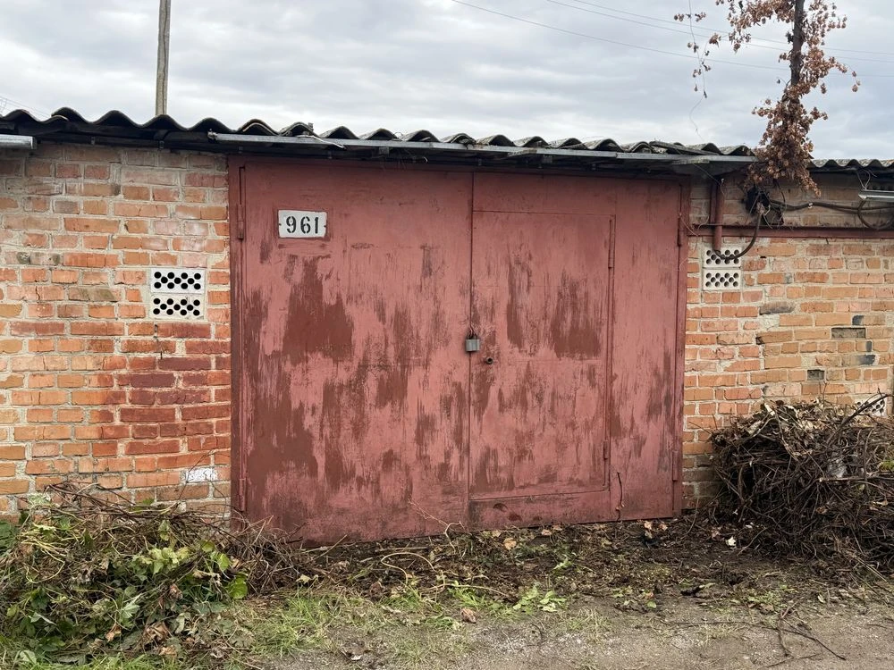 Продам гарний сухий гараж Тяжилів вул. Складська 23 гск Спут