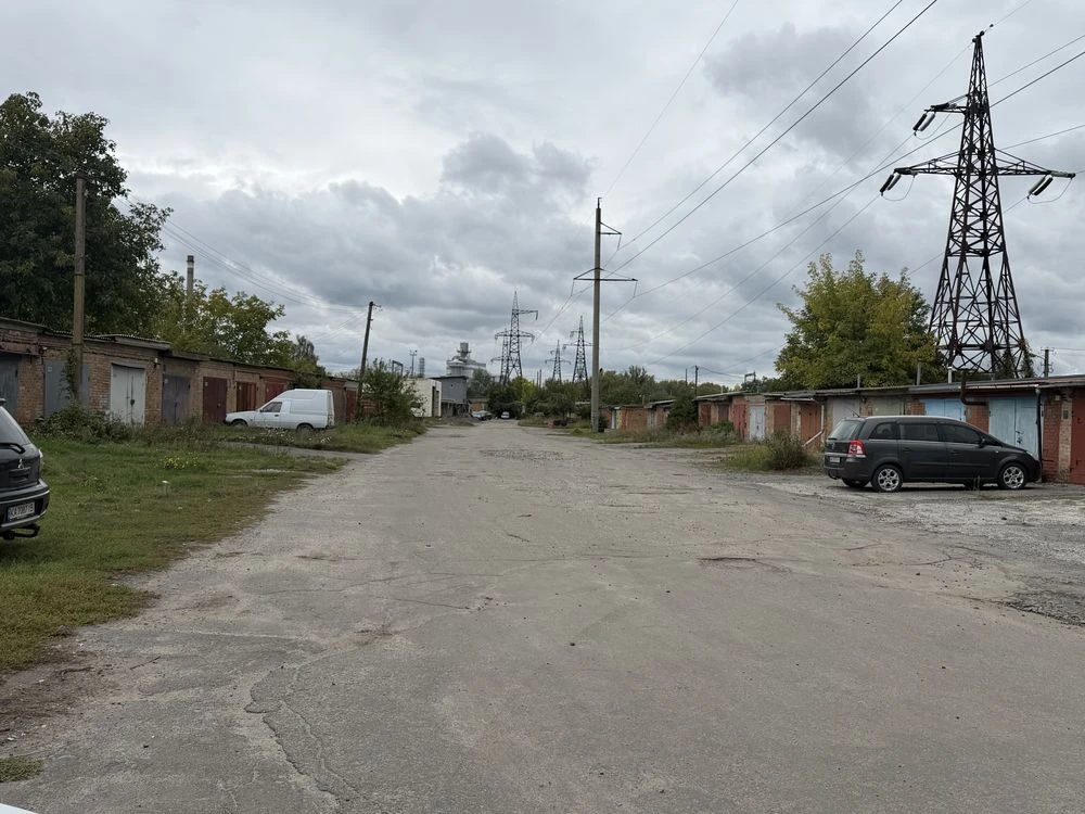 Продам гарний сухий гараж Тяжилів вул. Складська 23 гск Спут