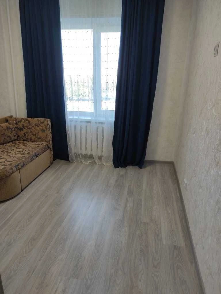 Продам 3к квартиру на Алмазному, 65кв.м, 4/9пов, укомплектов