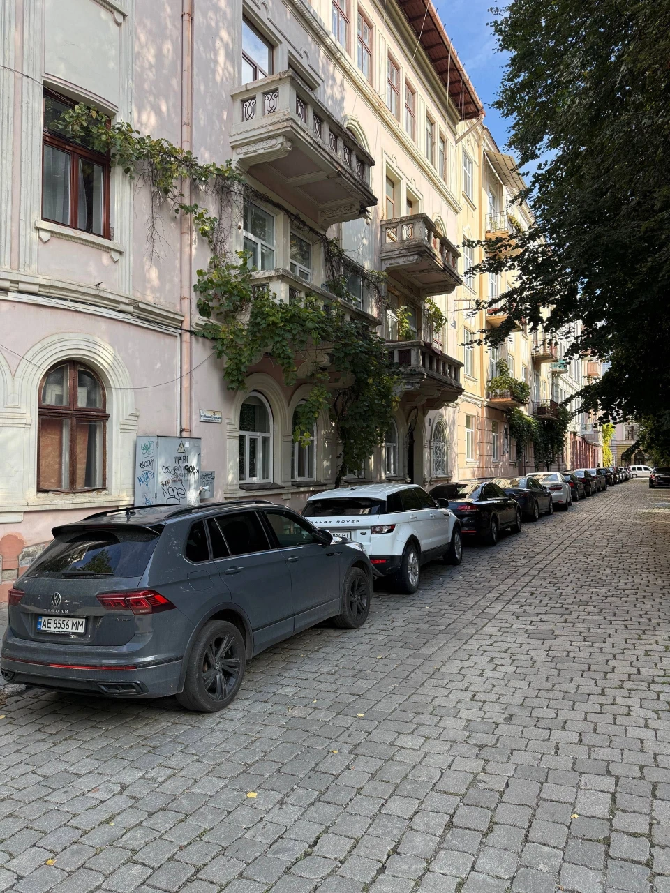 Продаж 4-к квартири 132 м², вул. Грушевського (Австрійський