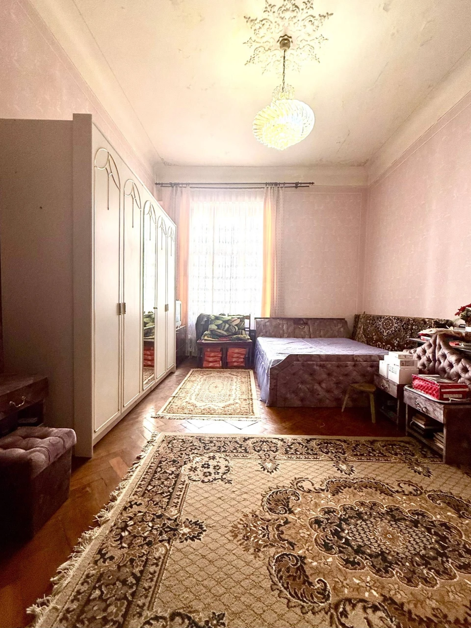 Продаж 4-к квартири 132 м², вул. Грушевського (Австрійський