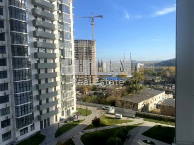 Квартира. Київ, Андрія Верхогляда вул.