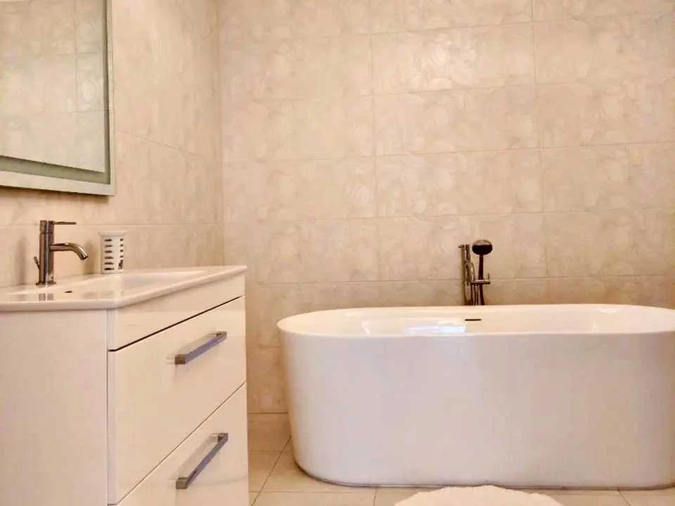 Квартира. Київ, Саперне Поле вул.