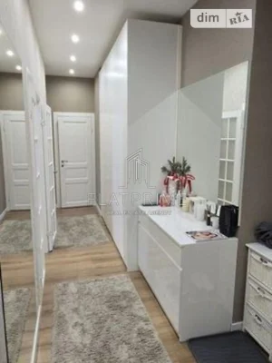 Sale of 2-room apartment 81.8 sq. m. on Andriy Verkhoglyada st. 20 •