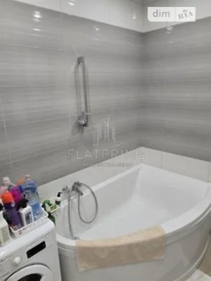 Sale of 2-room apartment 81.8 sq. m. on Andriy Verkhoglyada st. 20 •
