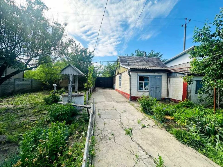 Будинок. Дніпро, Коростенська вул.