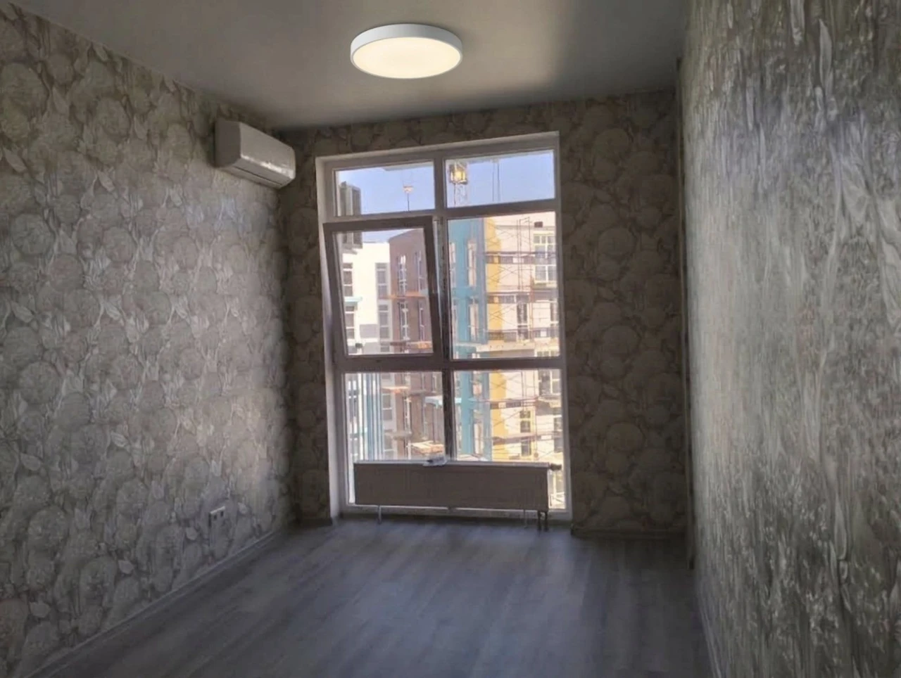 1 комнатная на Бочарова (Бувалкина)35 м²! Свежий ремонт! Газ