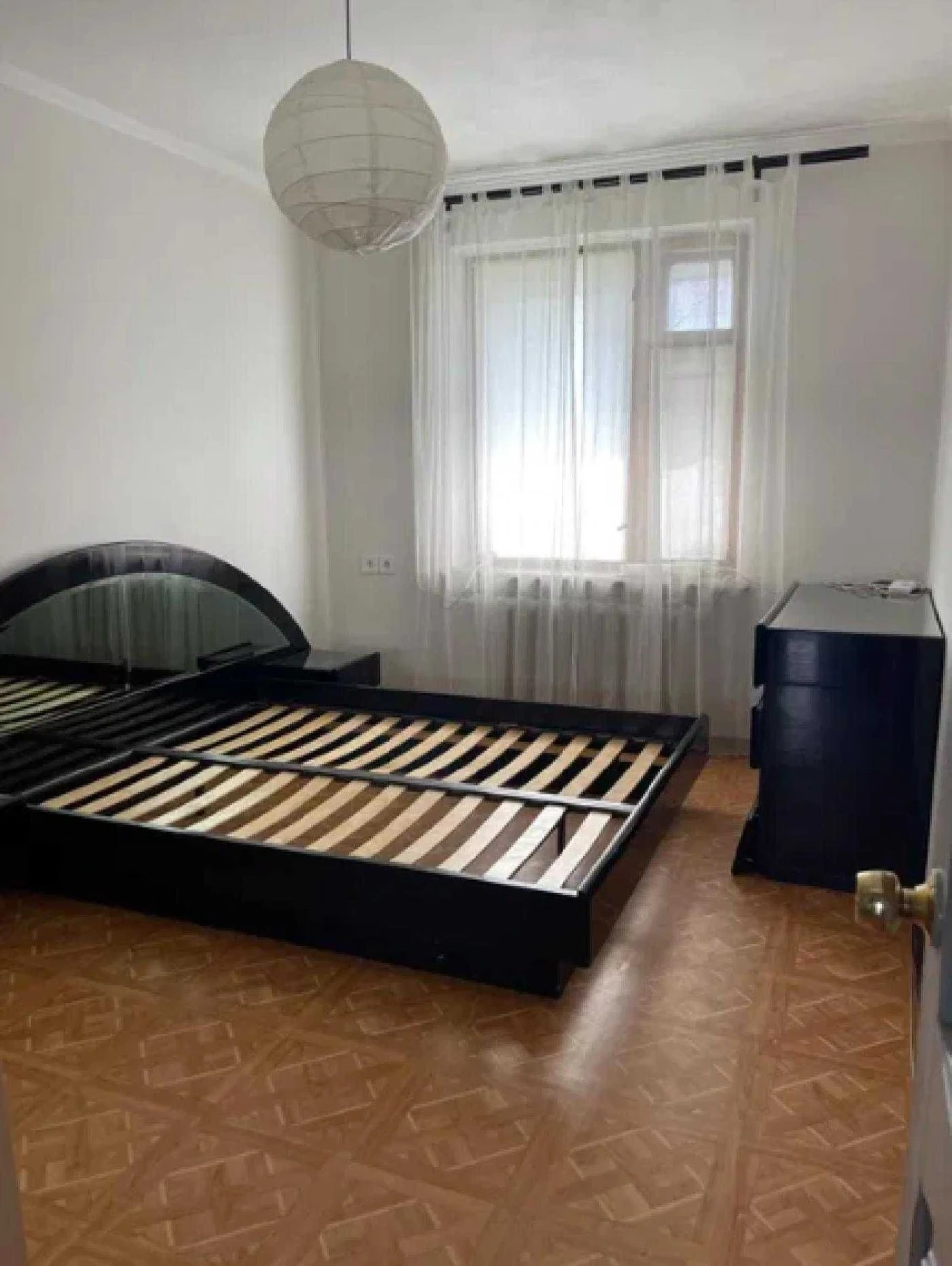 Під держпрограми: 3к + мансарда 50 м² на Бабаджаняна, Черему