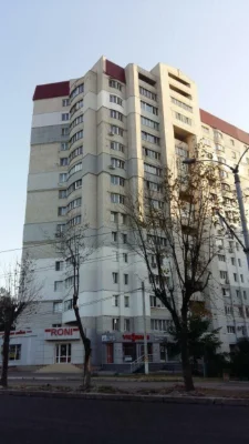 Продам простору 3к квартиру в сучасному цегляному будинку