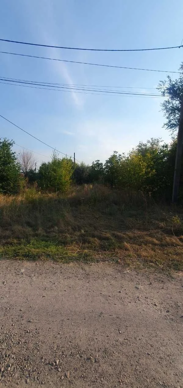 Продається земельна ділянка під житлову забудову 15-соток (2